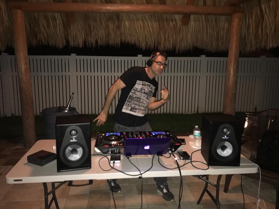 OUTDOOR DJ SET