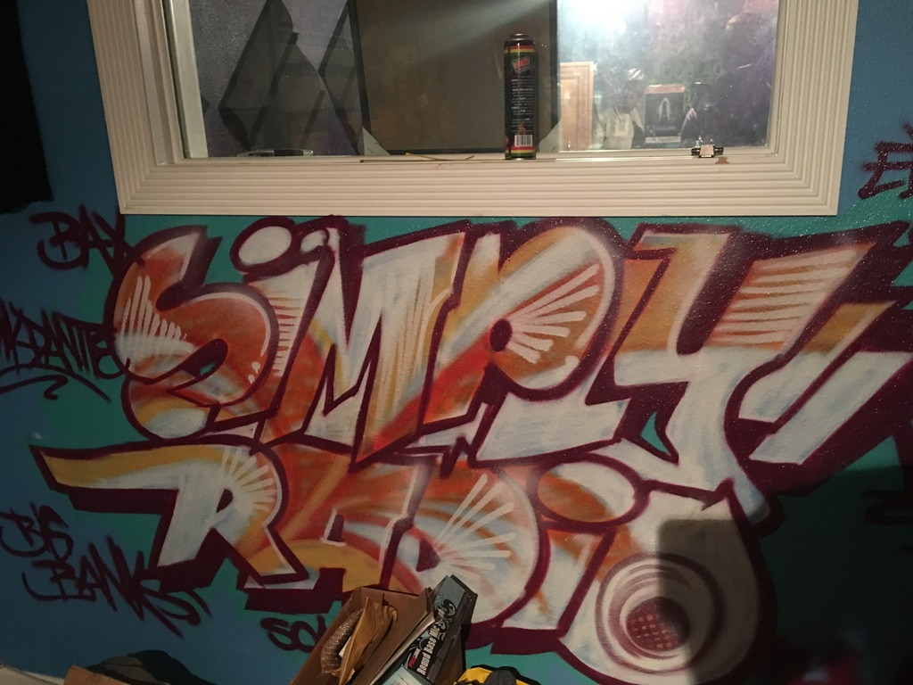 SIMPLYRADIO GRAFFITI WALL · WORKING BROADCAST SPACE