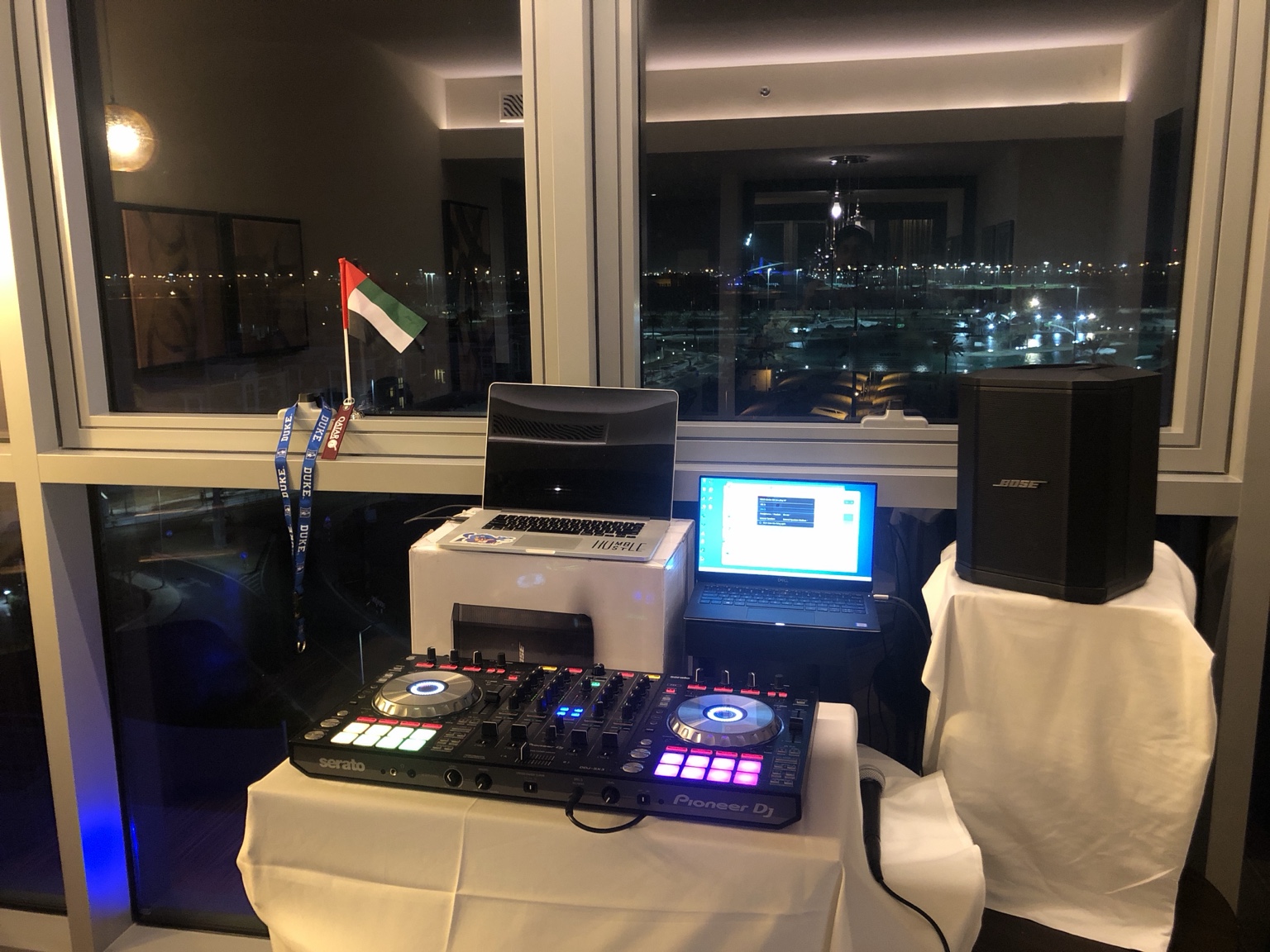 HOTEL WINDOW RIG